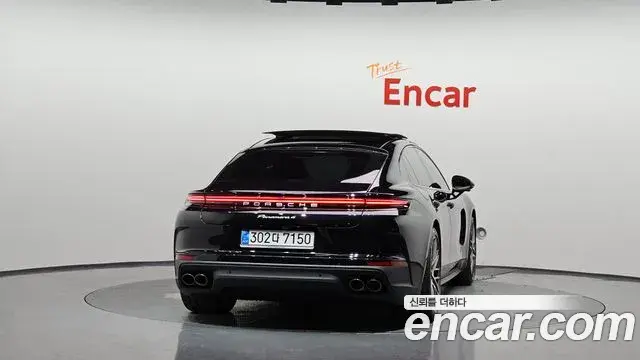 Porsche Panamera 2025 — Photo 28/30