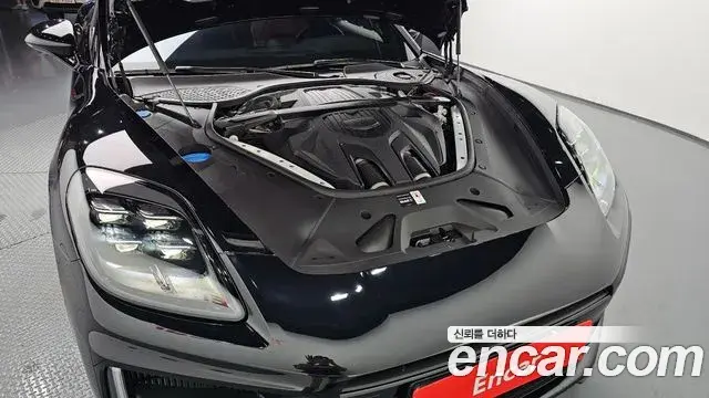 Porsche Panamera 2025 — Photo 17/30