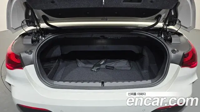 BMW 4 Series 2025 — Фото 17/20