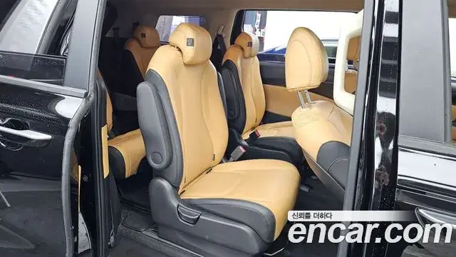 Kia Carnival 2022 — Фото 12/20