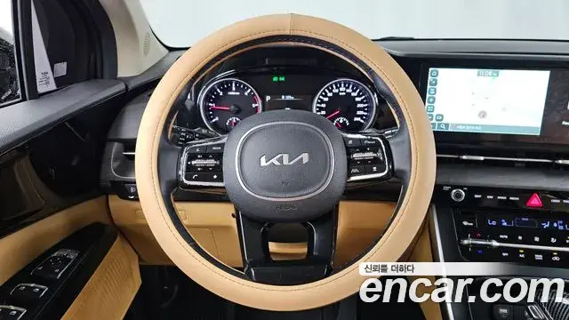 Kia Carnival 2022 — Фото 13/20