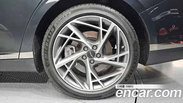 Genesis G90 2023 — Şəkil 10/32