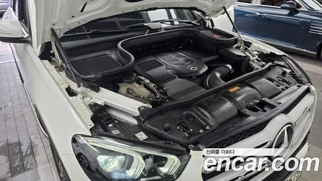 Mercedes-Benz GLE-Class 2020 — Фото 6/20