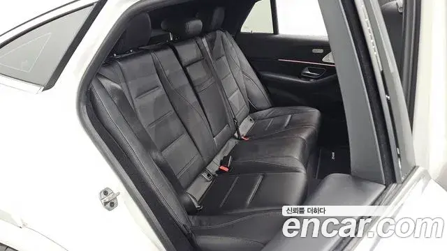 Mercedes-Benz GLE-Class 2024 — Şəkil 7/35
