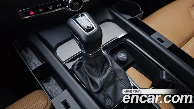 Volvo V60 Cross Country 2019 — Фото 9/20