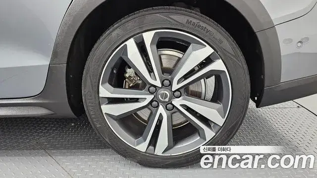 Volvo V60 Cross Country 2019 — Şəkil 25/35