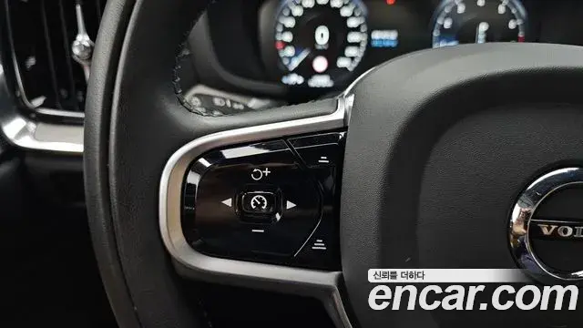 Volvo V60 Cross Country 2019 — Şəkil 13/35