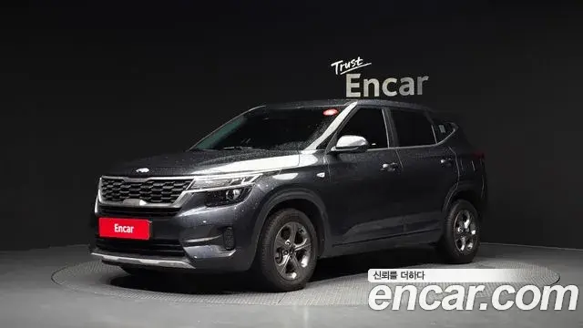 Kia Seltos 2021 — Фото 1/20