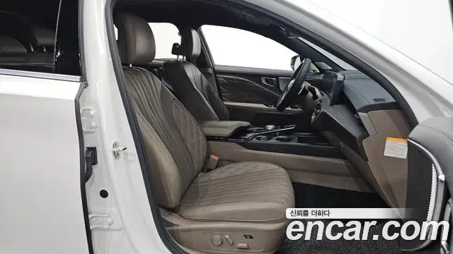 Kia K8 2021 — Photo 25/38