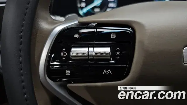 Kia K8 2021 — Photo 6/38