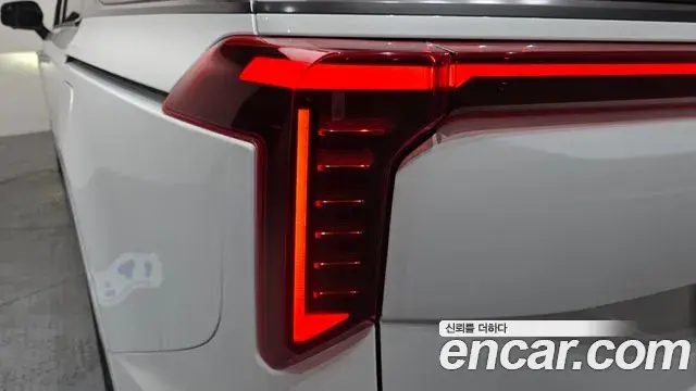 Kia Carnival 2025 — Şəkil 13/39