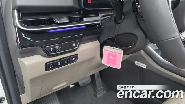 Kia Carnival 2025 — Şəkil 22/39