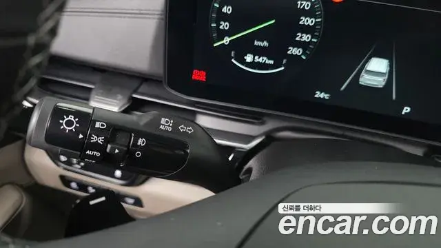 Kia Carnival 2025 — Şəkil 14/39