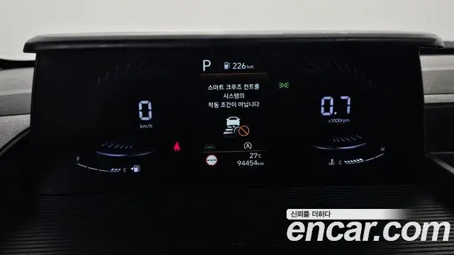 Hyundai Staria 2021 — Photo 8/20