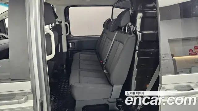Hyundai Staria 2021 — Photo 12/20