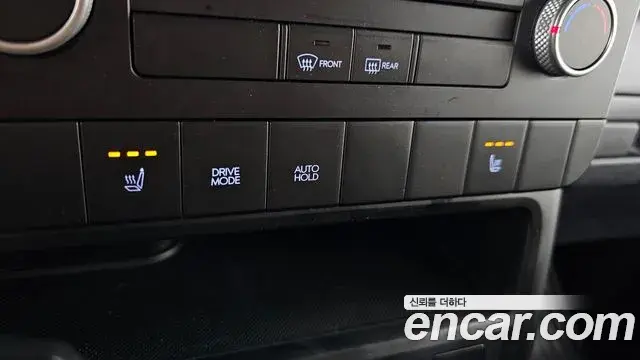 Hyundai Staria 2021 — Photo 15/20