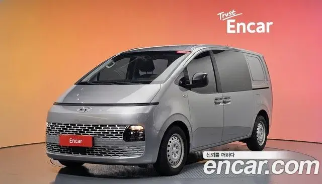 Hyundai Staria 2021 — Photo 1/20