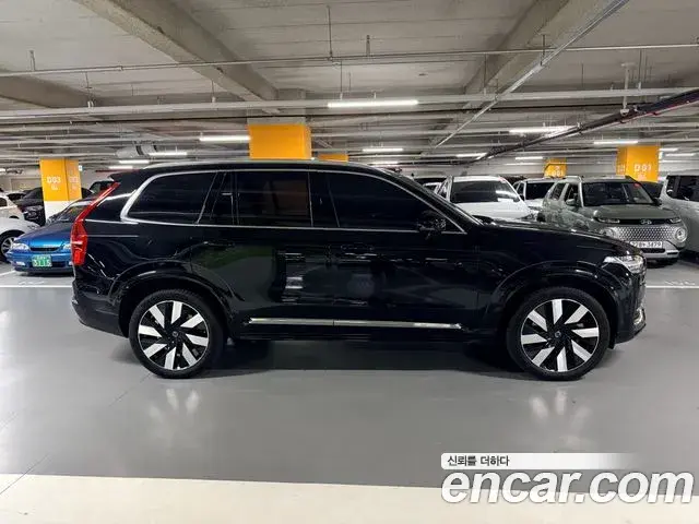 Volvo XC90 2024 — Photo 11/20