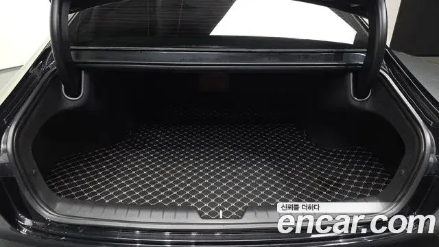 Hyundai Grandeur 2023 — Фото 20/20