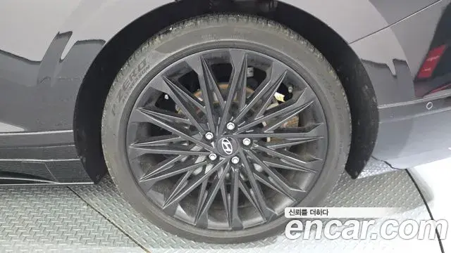 Hyundai Grandeur Hybrid 2023 — ფოტო 21/37