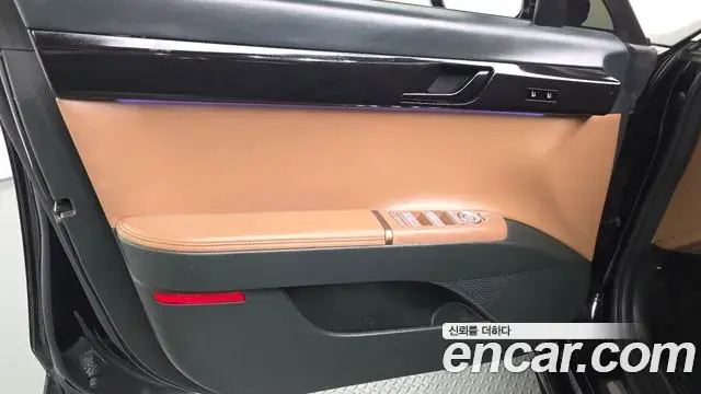 Hyundai Grandeur Hybrid 2023 — ფოტო 12/37