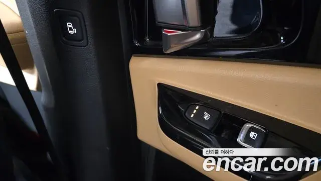 Kia Carnival 2022 — Фото 18/20