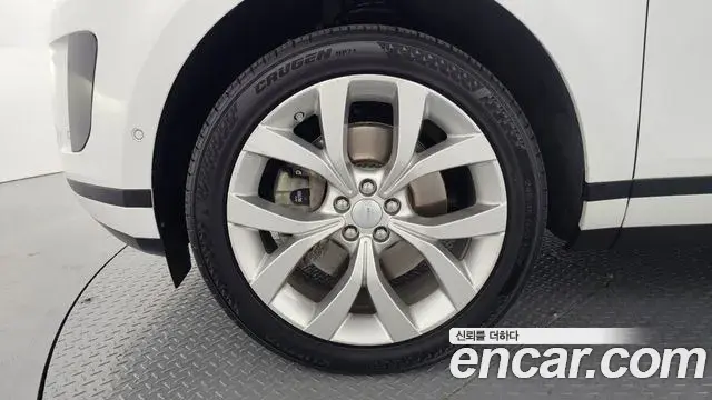 Land Rover Range Rover Evoque 2020 — Фото 5/20