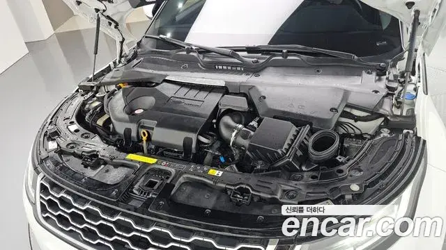 Land Rover Range Rover Evoque 2020 — Фото 6/20