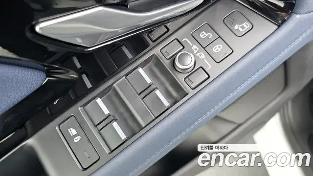 Land Rover Range Rover Evoque 2020 — Photo 23/33