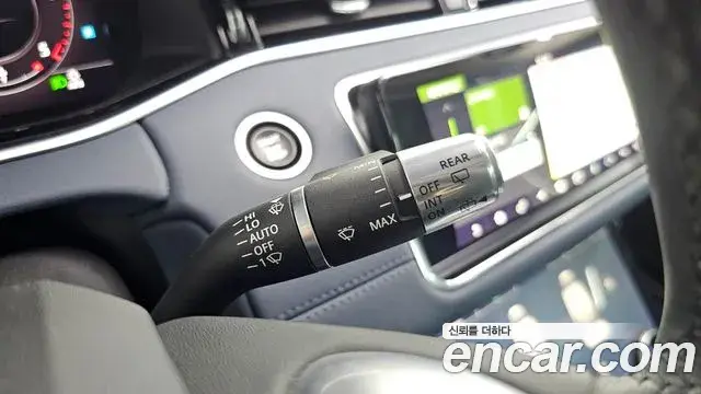Land Rover Range Rover Evoque 2020 — Photo 7/33