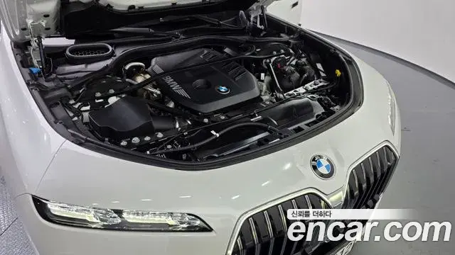 BMW 7 Series 2024 — Photo 26/39