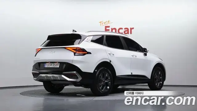 Kia Sportage 2024 — Photo 1/33