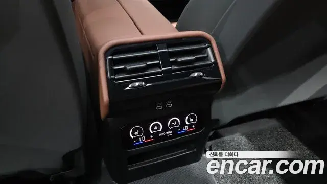 BMW 5 Series 2024 — Şəkil 18/35