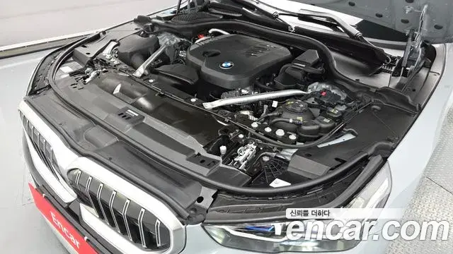 BMW 5 Series 2025 — Şəkil 1/20