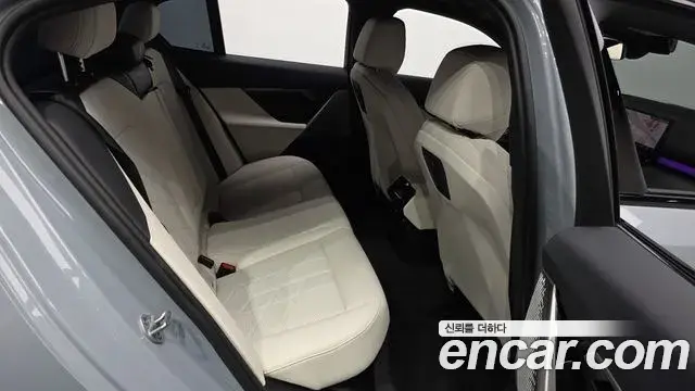 BMW 5 Series 2025 — Şəkil 16/20