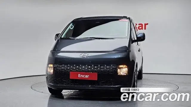 Hyundai Staria 2021 — Фото 3/20
