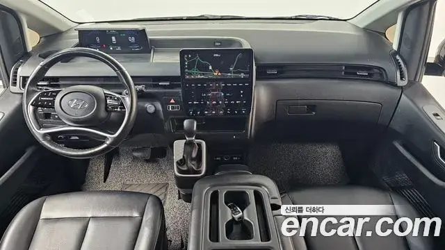 Hyundai Staria 2021 — Фото 7/20