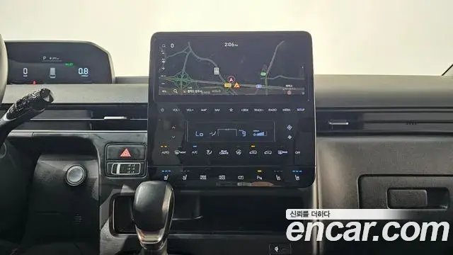 Hyundai Staria 2021 — Фото 13/20