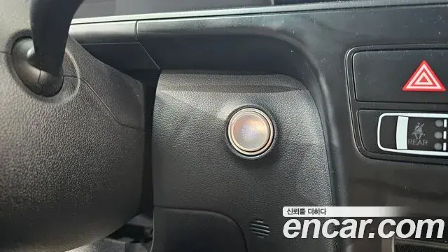 Hyundai Staria 2021 — Фото 18/20