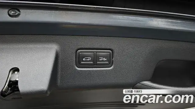 Hyundai Staria 2021 — Фото 20/20