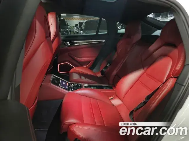 Porsche Panamera 2020 — ფოტო 10/20
