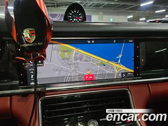 Porsche Panamera 2020 — ფოტო 9/20