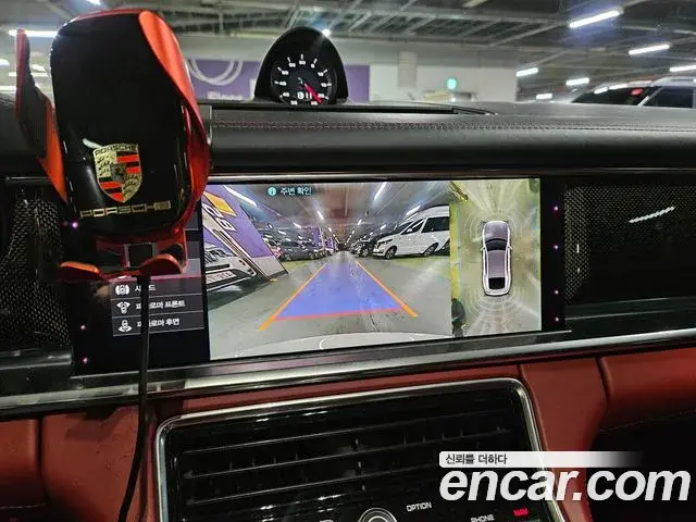 Porsche Panamera 2020 — ფოტო 11/20