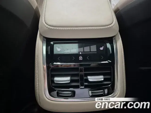 Volvo XC90 2025 — Photo 11/18
