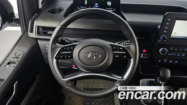 Hyundai Staria 2022 — Фото 15/20