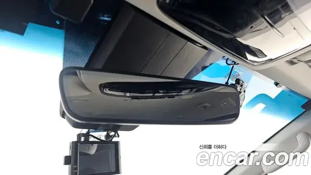 Hyundai Staria 2022 — Фото 16/20