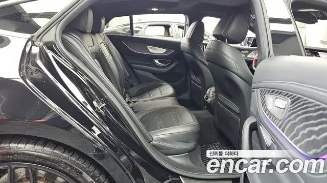 Mercedes-Benz AMG GT 2022 — Фото 12/20