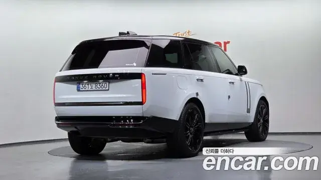Land Rover Range Rover 2025 — Фото 1/20