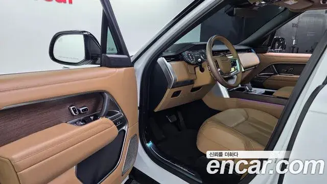 Land Rover Range Rover 2025 — Фото 8/20