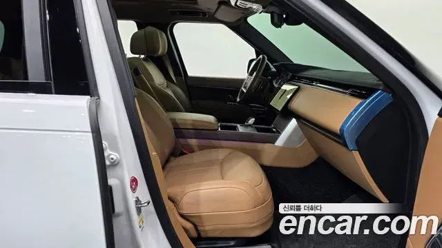 Land Rover Range Rover 2025 — Фото 11/20